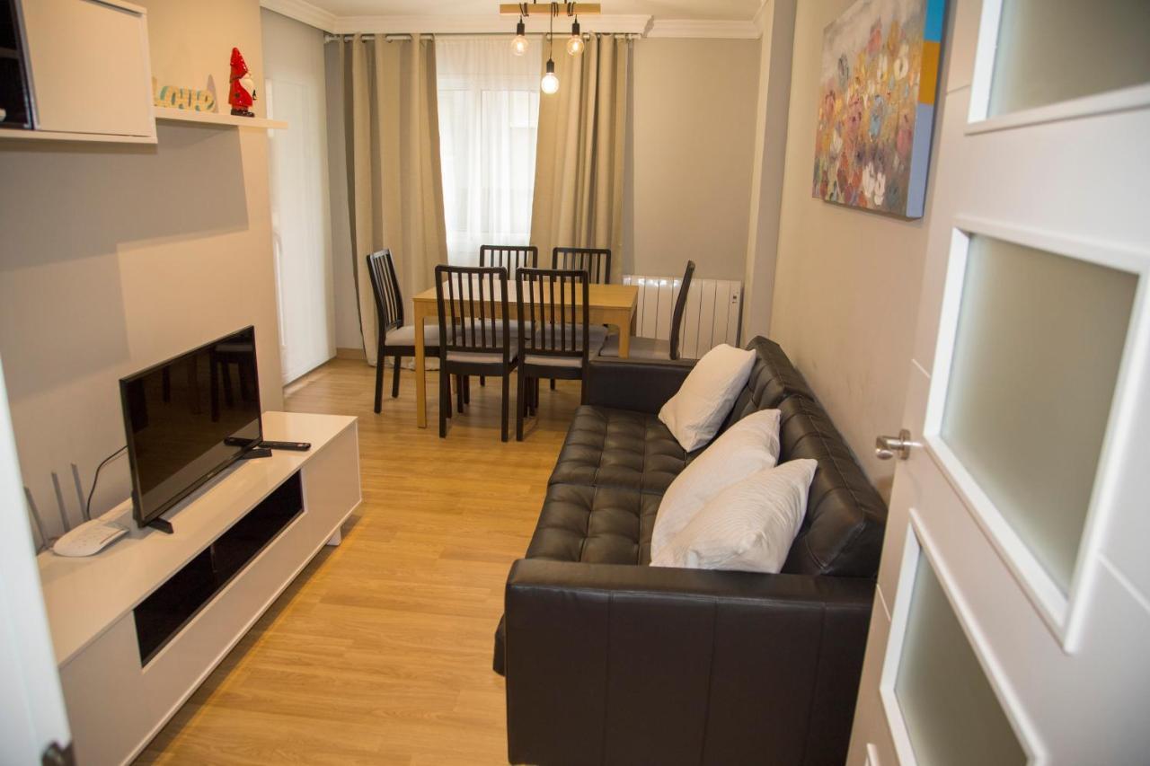 Apartamento Reus 2 - Parking Gratuito Екстериор снимка